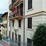 Roel Garden View Апартаменты Специя