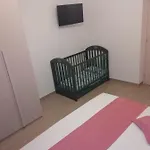 Апартаменты Roel Garden View